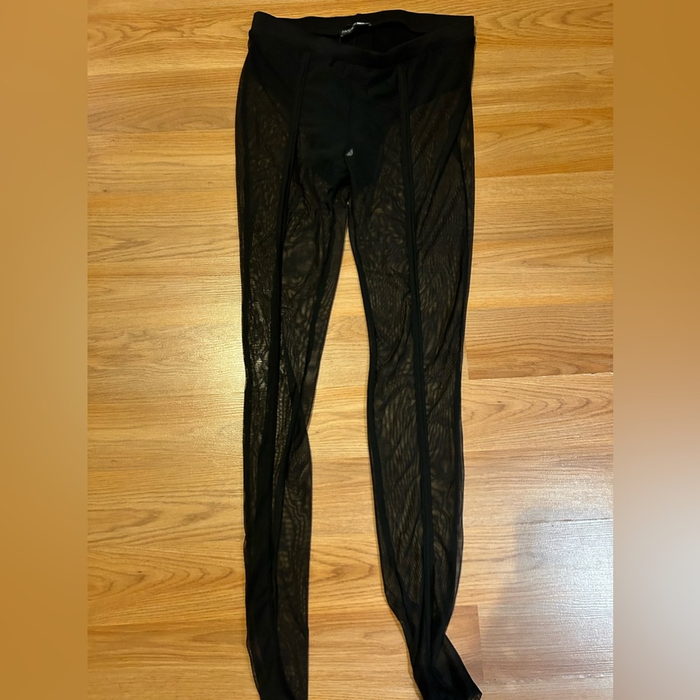 Fashion nova leggings!
